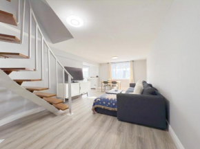 Simple & Budget Room Close to UTSC & Centennial